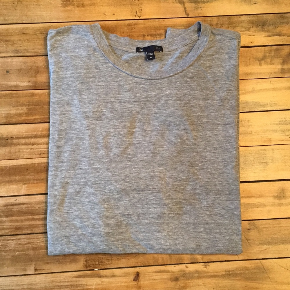 Men’s XL GAP Shirt